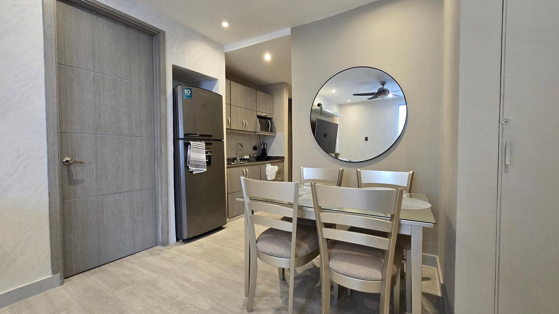Apartamento Moderno Vista Al Mar Y Al Piso 10 *