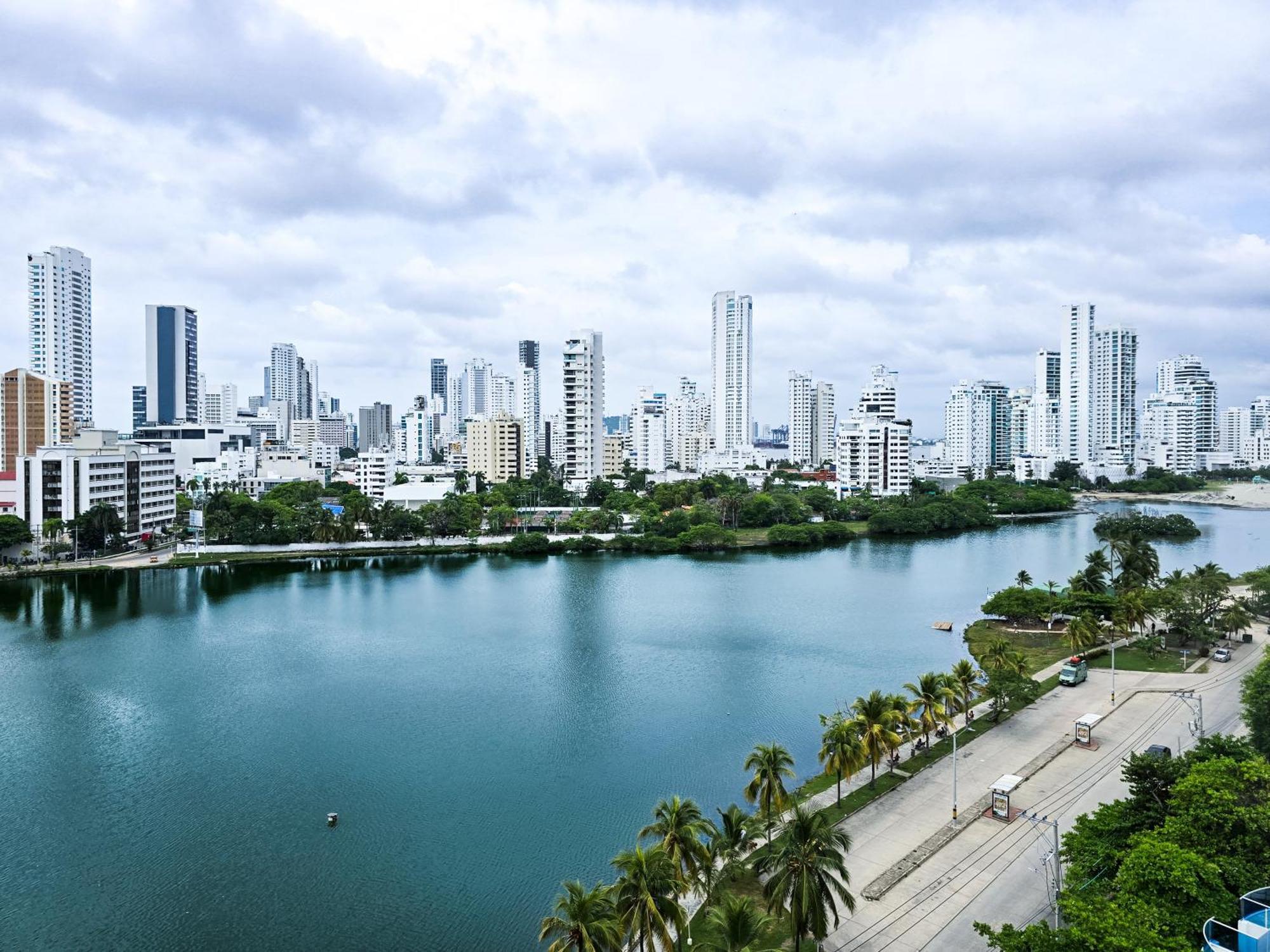 Moderno Vista Al Mar Y Al Piso 10 * Cartagena